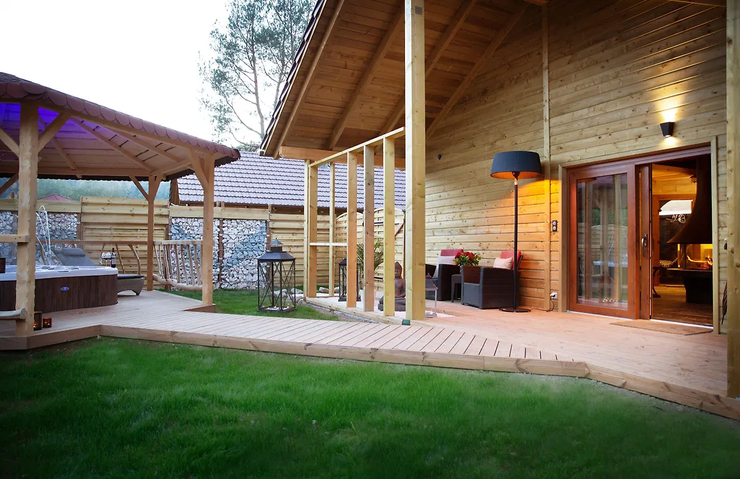 Domaine du Haut Jardin Hôtel&Chalets Spa Privé-1